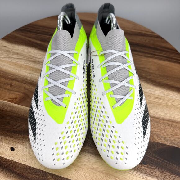 Adidas Predator Accuracy.1 FG Men's Size 11 White/Green Soccer Cleats GZ0035 - Picture 2 of 10
